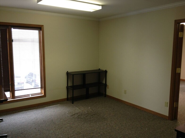 More Photos Of 1403-1407 Alexandria Pike, Fort Thomas Office For Lease
