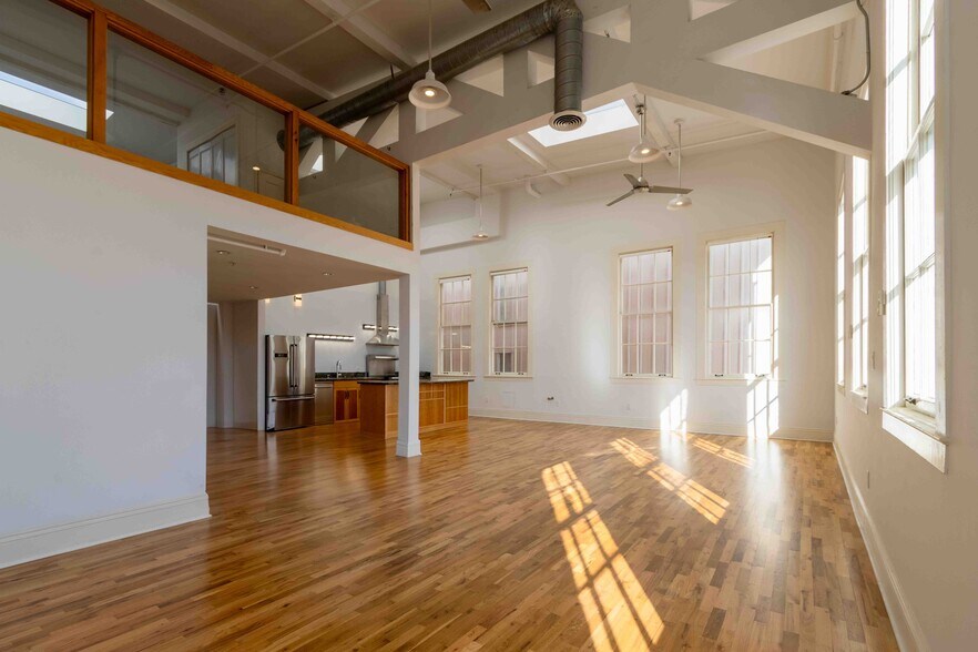 More Photos Of 777 Florida St, San Francisco Loft Creative Space For Lease