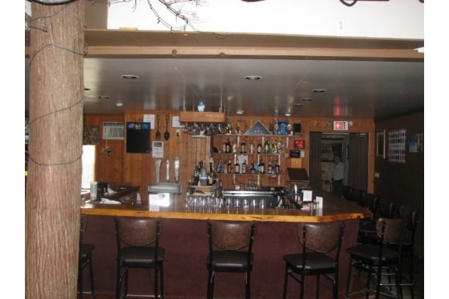 More Photos Of 54 Tuckahoe Rd, Dorothy Bar For Sale