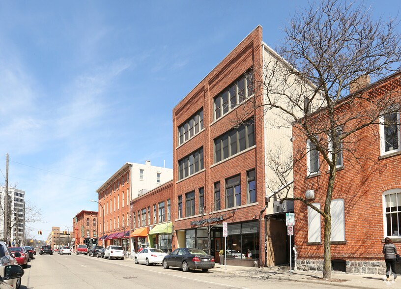 More Photos Of 213-215 S Ashley St, Ann Arbor Office For Lease