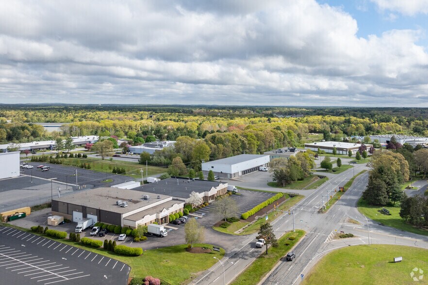 More Photos Of 500 Myles Standish Blvd, Taunton Light Manufacturing For Sale