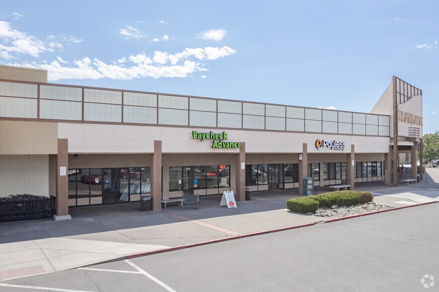 More Photos Of 345-693 E Prater Way, Sparks Unknown For Lease