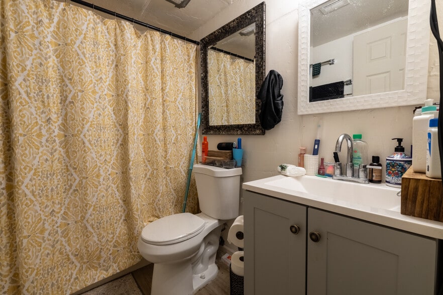 More Photos Of 1709 W Mountain View Rd, Phoenix Apartments For Sale