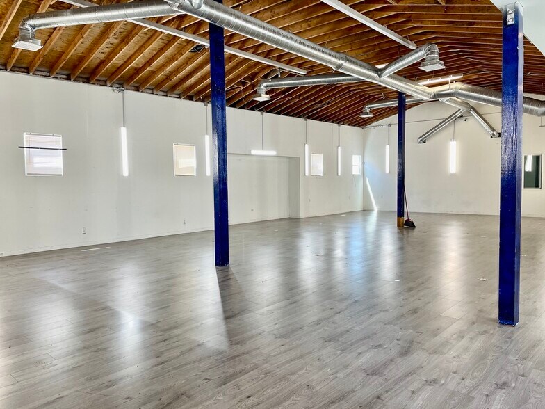 More Photos Of 827 E Jefferson Blvd, Los Angeles Light Manufacturing For Lease