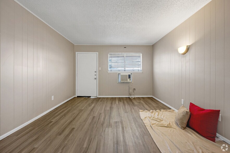 More Photos Of 4501 Brownfield Dr, Lubbock Apartments For Sale