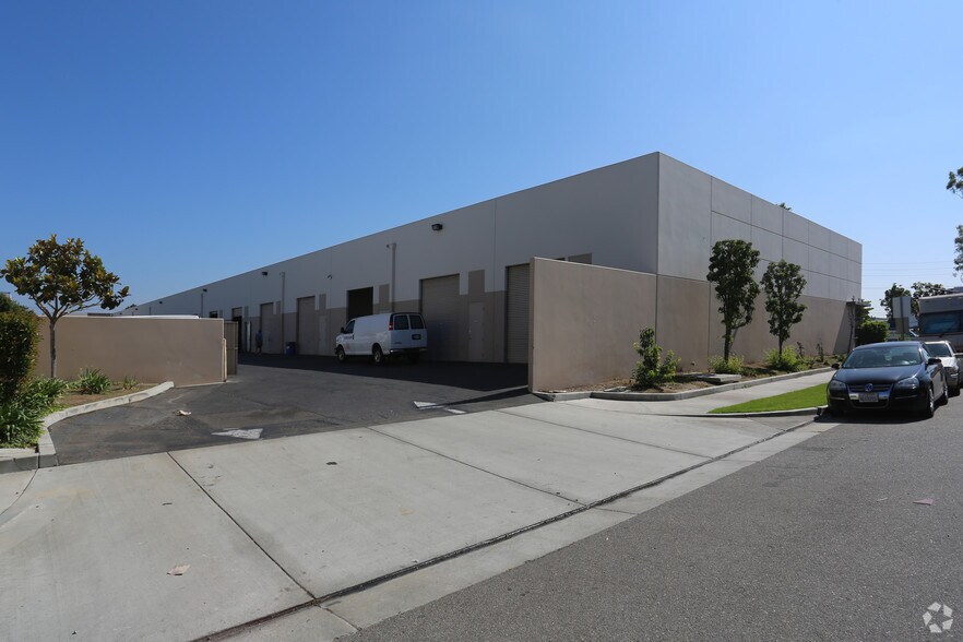More Photos Of 1525 N Endeavor Pl, Anaheim Warehouse For Lease
