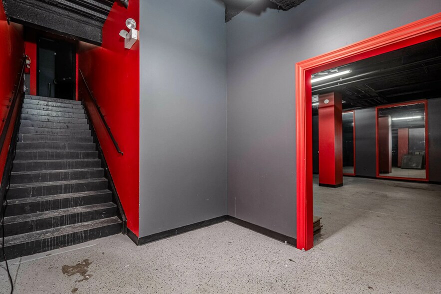 More Photos Of 215 W Ontario St, Chicago Office For Lease