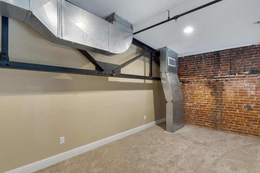 More Photos Of 145 Liberty St NE, Salem Apartments For Sale