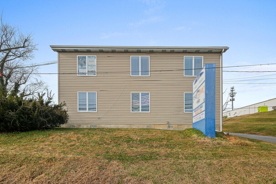 More Photos Of 808 Baltimore Pike, Bel Air Medical For Sale