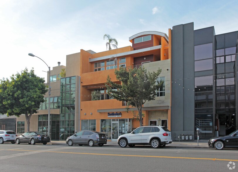 More Photos Of 2216 Main St, Santa Monica Apartments For Sale