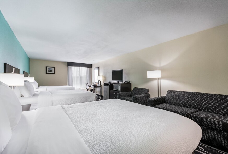 More Photos Of 2001 E Reno Ave, Oklahoma City Hotel For Sale