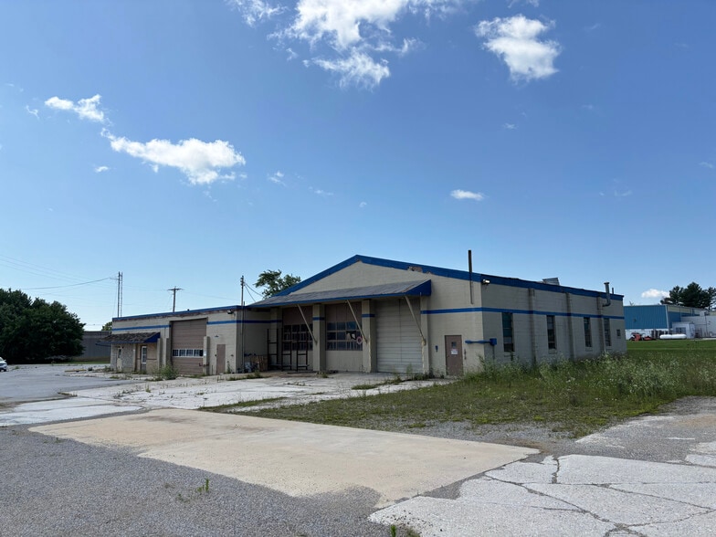 More Photos Of 125 N Blettner Ave, Hanover Industrial For Lease