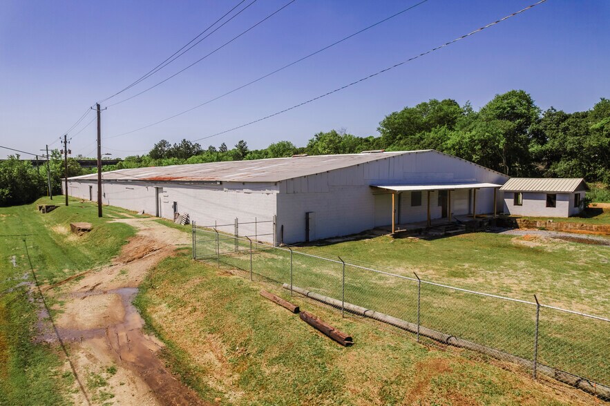 Primary Photo Of 2225 Waterville rd, Macon-Bibb Warehouse For Lease