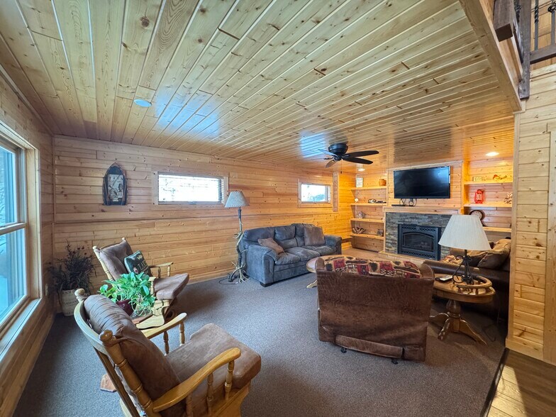 More Photos Of 4475 County P, Rhinelander Hotel For Sale