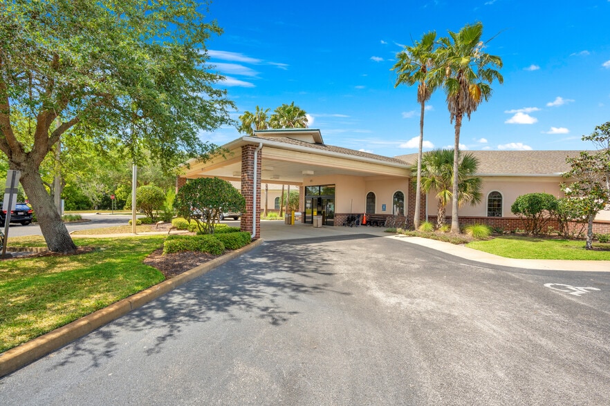 More Photos Of 551 National Health Care Dr, Daytona Beach Hospital For Sale