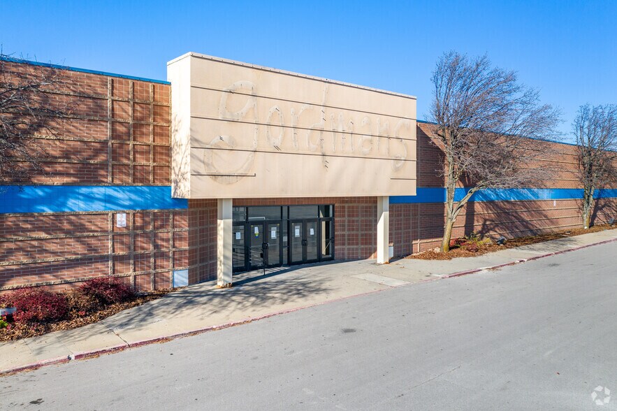 More Photos Of 13500 40 Hwy, Independence General Retail For Sale
