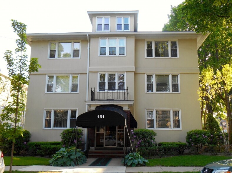 Primary Photo Of 146-158 E Walnut St, Kingston Apartments For Sale