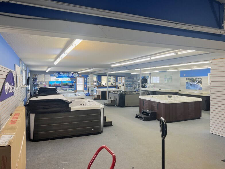 More Photos Of 5401 Birchdale Rd, Brainerd General Retail For Sale