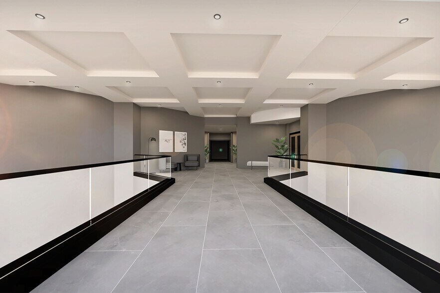 More Photos Of 2851 Charlevoix Dr SE, Grand Rapids Office For Lease