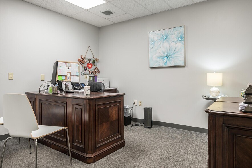 More Photos Of 961 Spring Creek Rd, East Ridge Medical For Lease