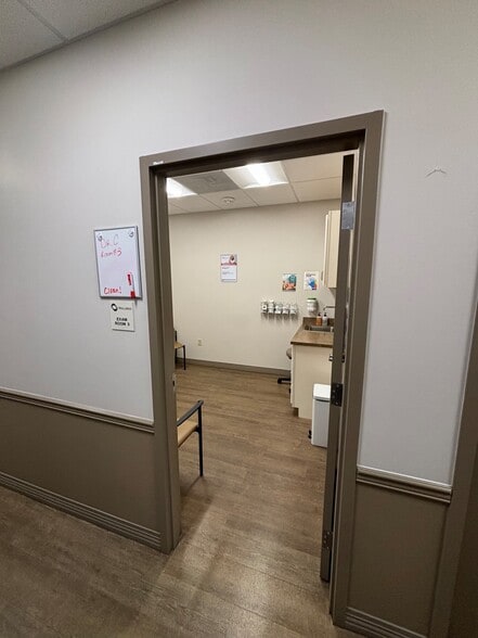 More Photos Of 2701 W St Isabel St, Tampa Medical For Sale