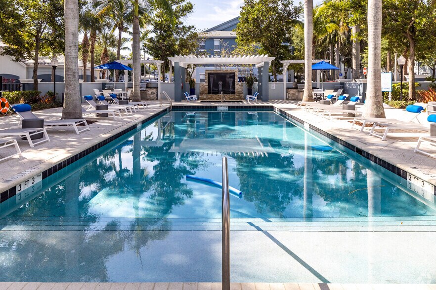 More Photos Of 3880 W Broward Blvd, Fort Lauderdale Apartments For Lease