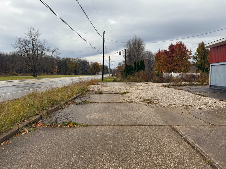 More Photos Of 14845 Ridge rd, West Springfield General Retail For Sale