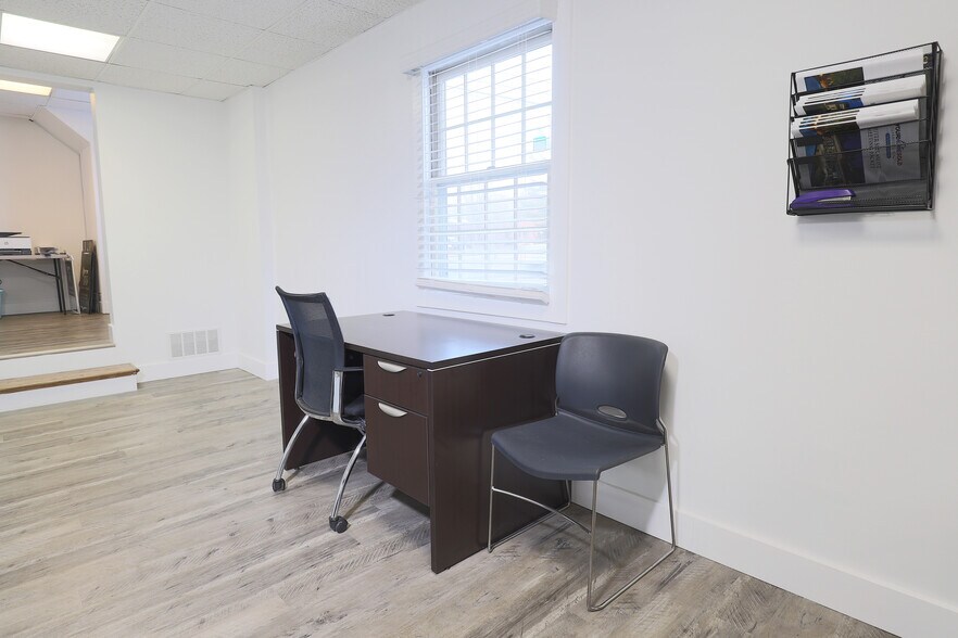 More Photos Of 322 Ballston Ave, Schenectady Office For Sale