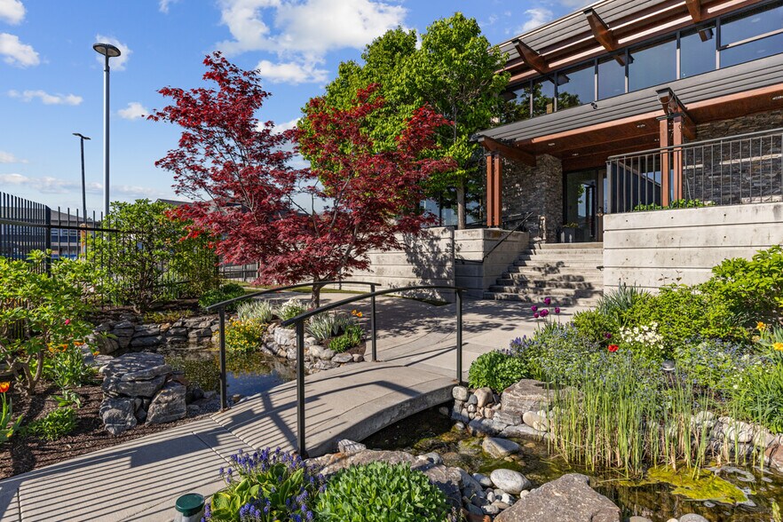 More Photos Of 9611 Highway 97, Lake Country Loft Creative Space For Sale