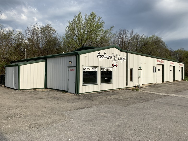 Primary Photo Of 1721 S West Byp, Springfield Warehouse For Sale