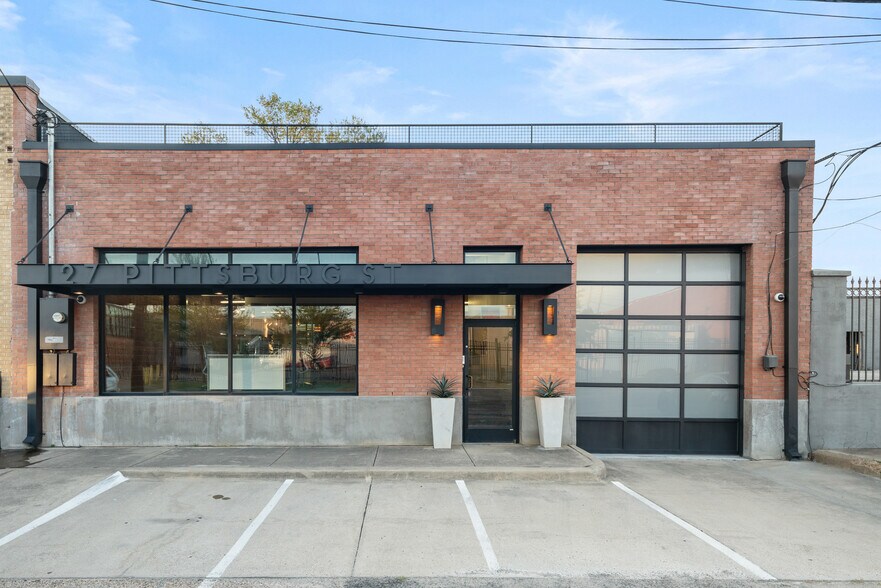 Primary Photo Of 127 Pittsburg St, Dallas Loft Creative Space For Lease
