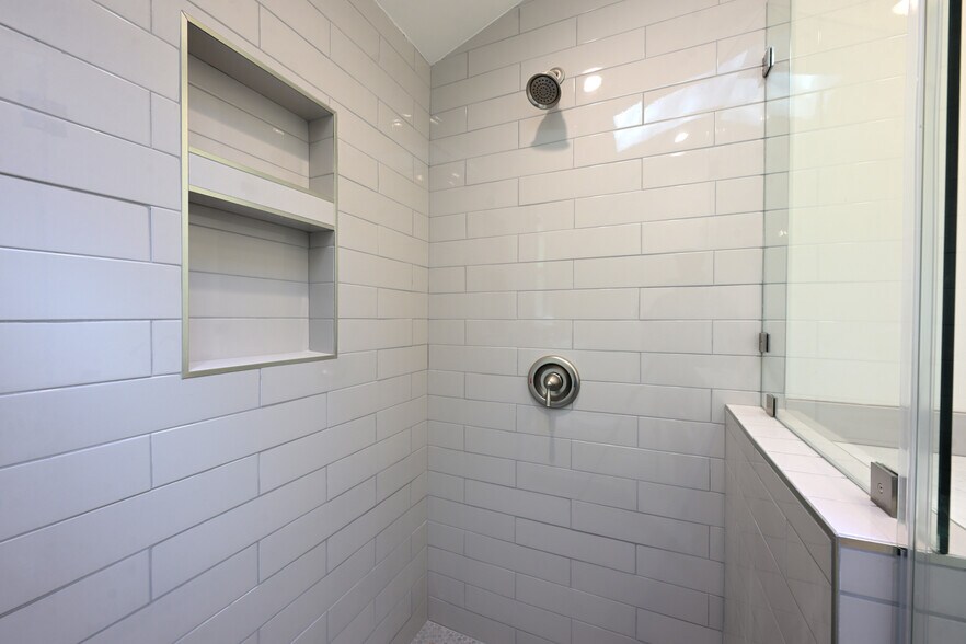More Photos Of 2592 N Beachwood Dr, Los Angeles Multifamily For Sale