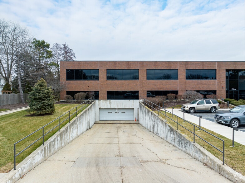More Photos Of 1776 S Naperville Rd, Wheaton Office For Sale