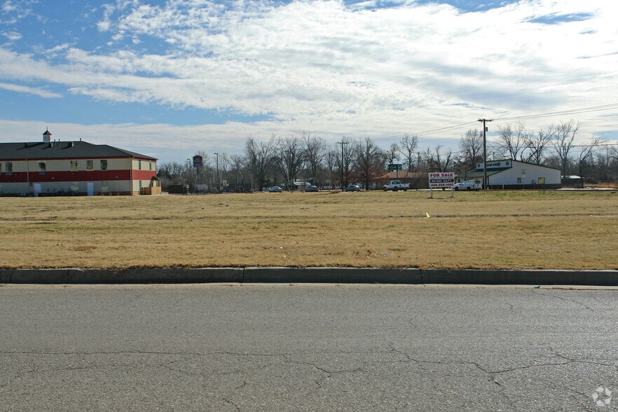 More Photos Of 1300 E Imhoff Rd, Norman Land For Sale
