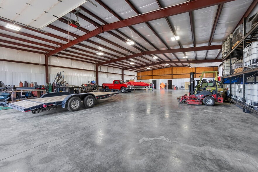 More Photos Of 2948 State Highway V, Matthews Light Manufacturing For Sale