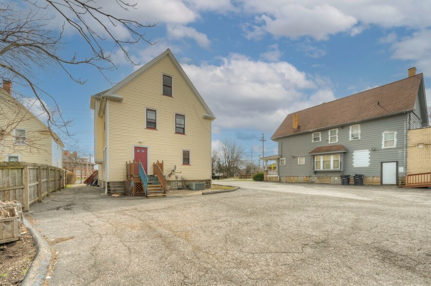 More Photos Of 4432 Pearl Rd, Cleveland Specialty For Sale