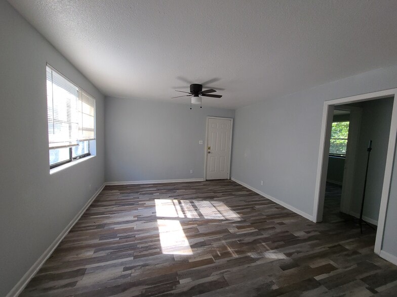 More Photos Of 640 Detroit St, Jacksonville Apartments For Sale