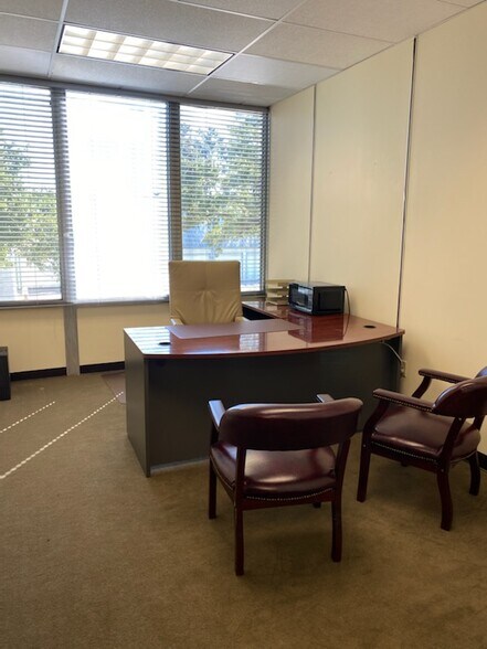 More Photos Of 6554 Florida Blvd, Baton Rouge Office For Lease