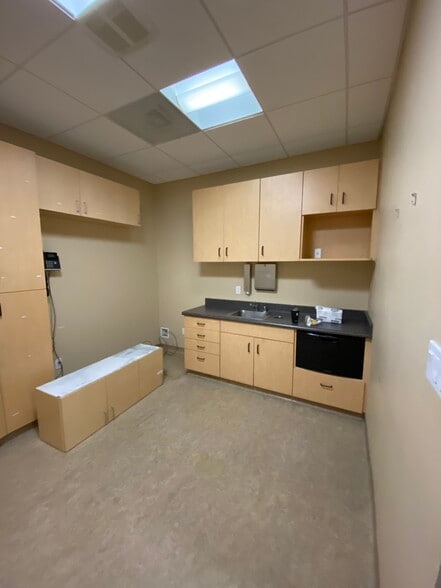 More Photos Of 317 Lennon Ln, Walnut Creek Medical For Lease