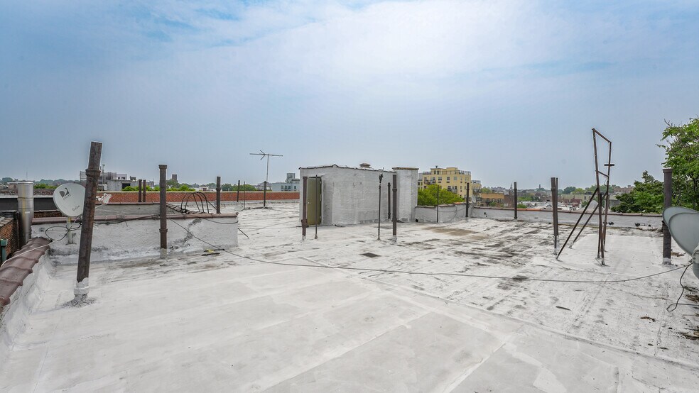More Photos Of 330 E 22nd St, Brooklyn Apartments For Sale