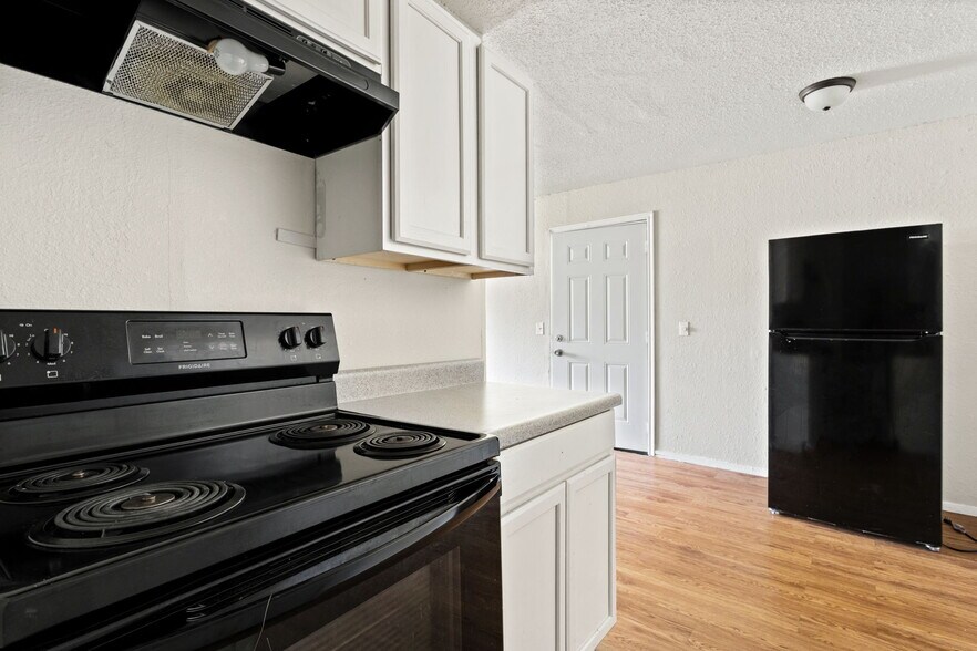 More Photos Of 7550 NW 10th St, Oklahoma City Apartments For Sale