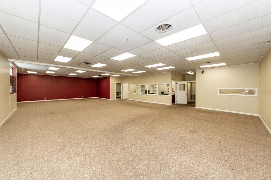 More Photos Of 2118 Cosgrove Ave, North Charleston Freestanding For Lease