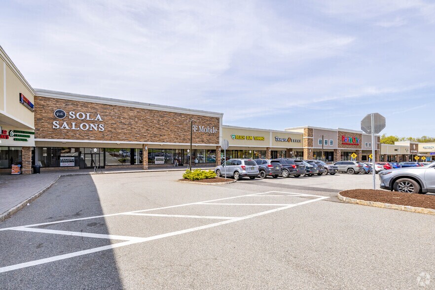 More Photos Of 1595-1659 Rt 23 S, Wayne Unknown For Lease