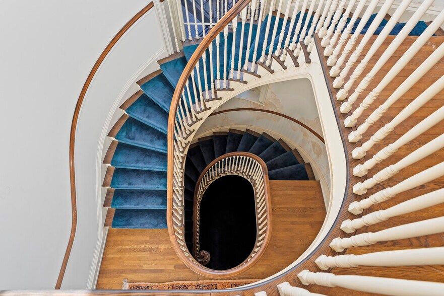 More Photos Of 315 N Front St, Harrisburg Apartments For Sale