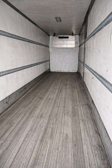 More Photos Of 21 Ranger Dr, Kittery Light Distribution For Sale