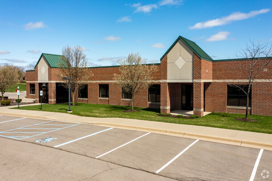 More Photos Of 3923 Ranchero Dr, Ann Arbor Unknown For Lease