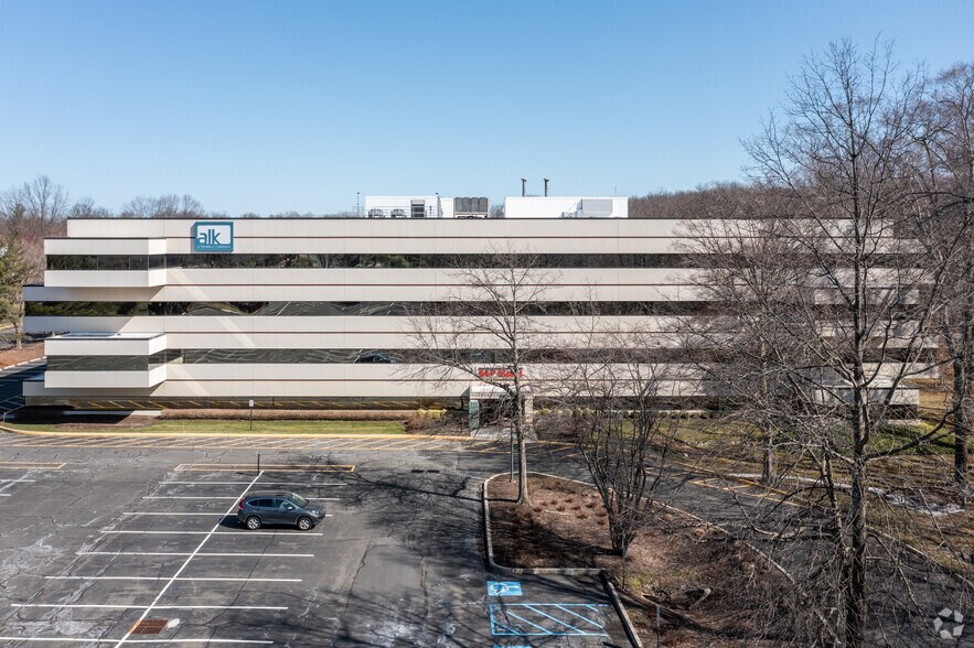 More Photos Of 1 Independence Way, Princeton Office For Lease