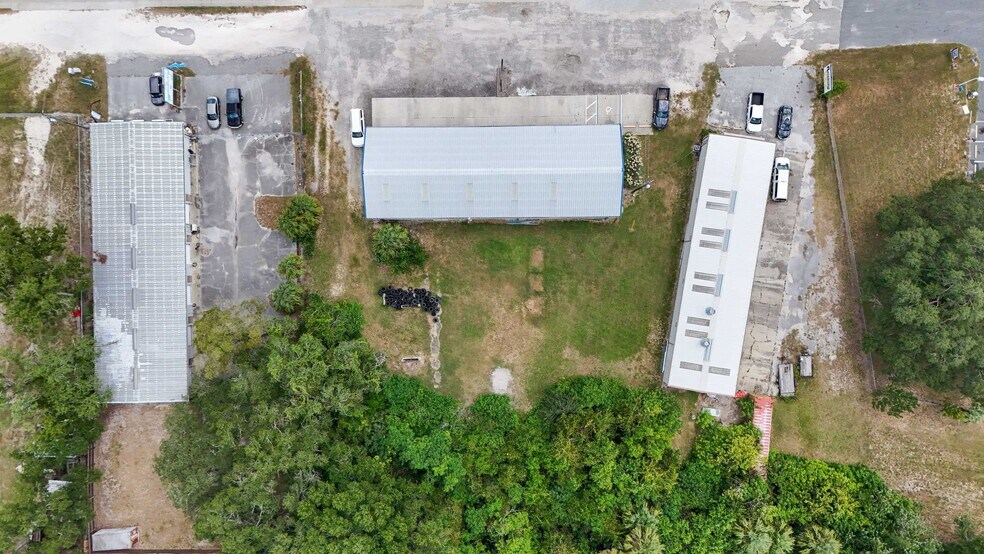 More Photos Of 14 Highway 19 N, Inglis Auto Repair For Sale