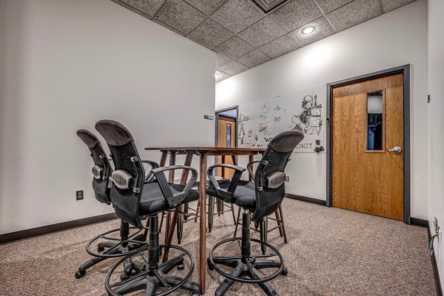 More Photos Of 3800 N May Ave, Oklahoma City Office For Sale