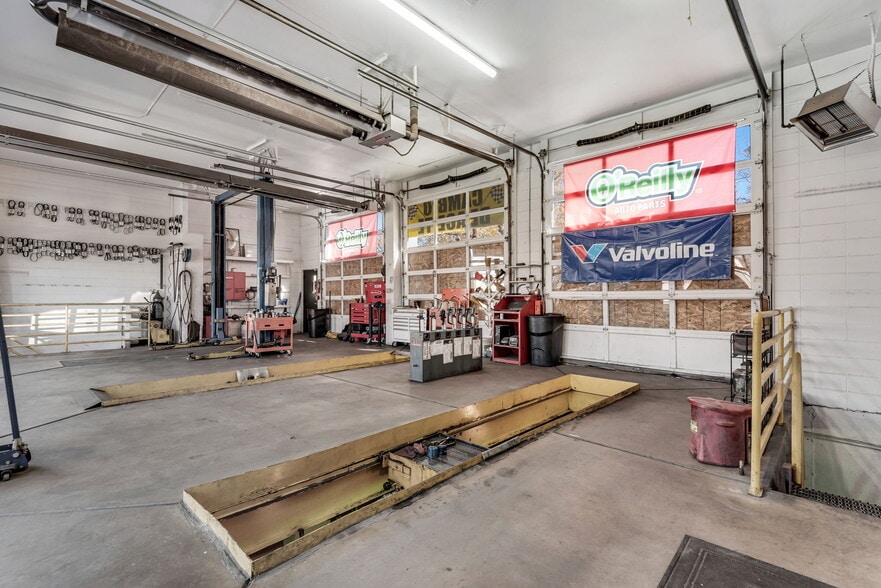 More Photos Of 3443 S Vance St, Lakewood Carwash For Sale